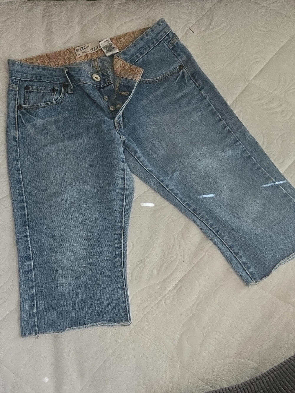 Levi's Light Blue Cropped Straight Jeans with Raw Hem